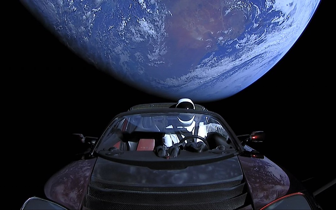 Tesla do Elon Musk lançado ao espaço pela SpaceX já passou de Marte, diz a empresa