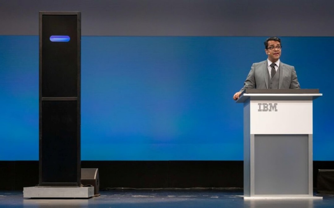 Inteligência artificial da IBM é superada em debate contra mestre do argumento